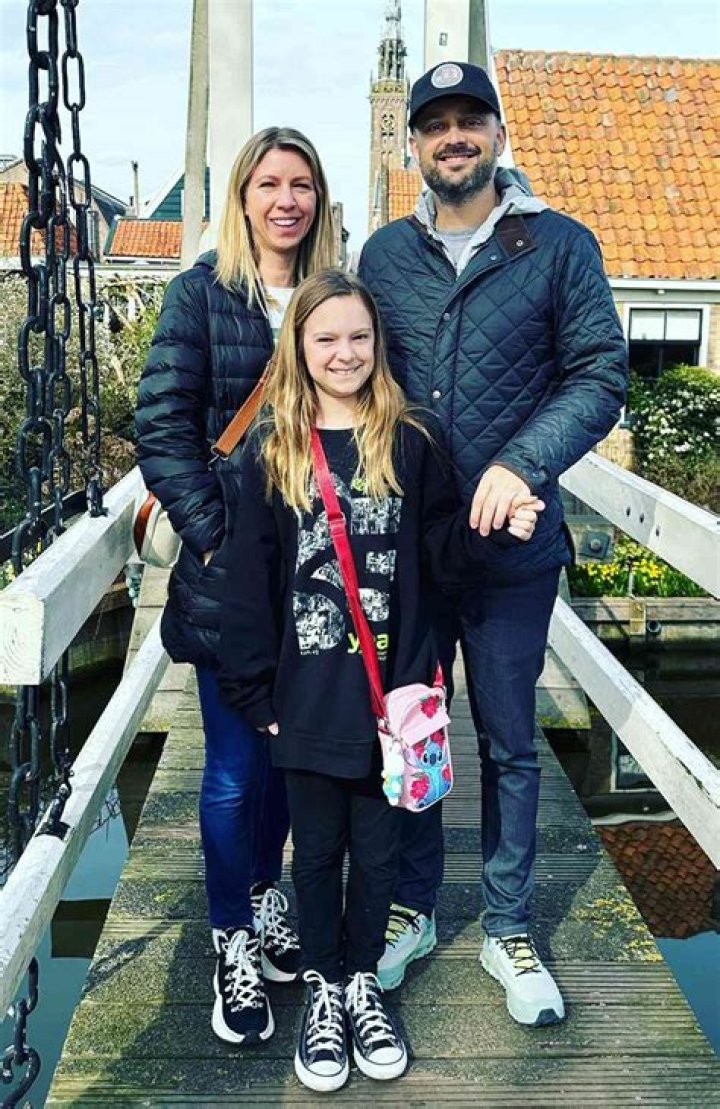 Discover The Heartwarming World Of Nate Bargatze's Family