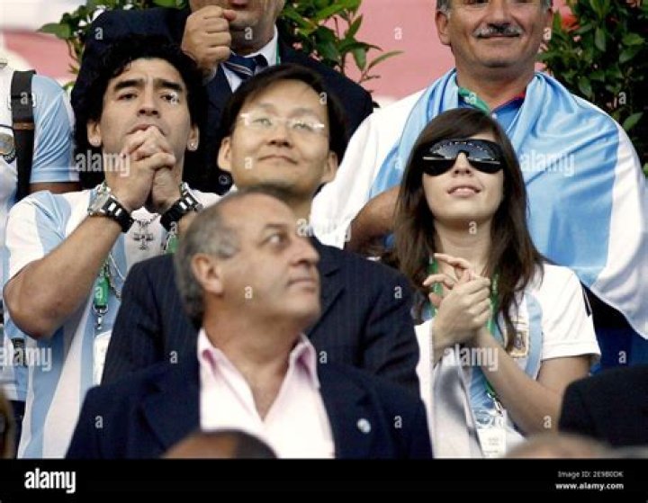 Facts On Diego Maradona Daughter |