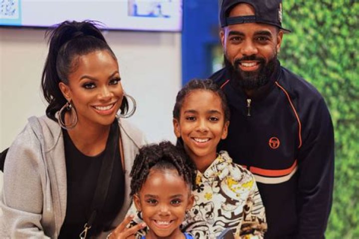 Kandi Burruss Gives Sad Update On Her Surrogate's Pregnancy