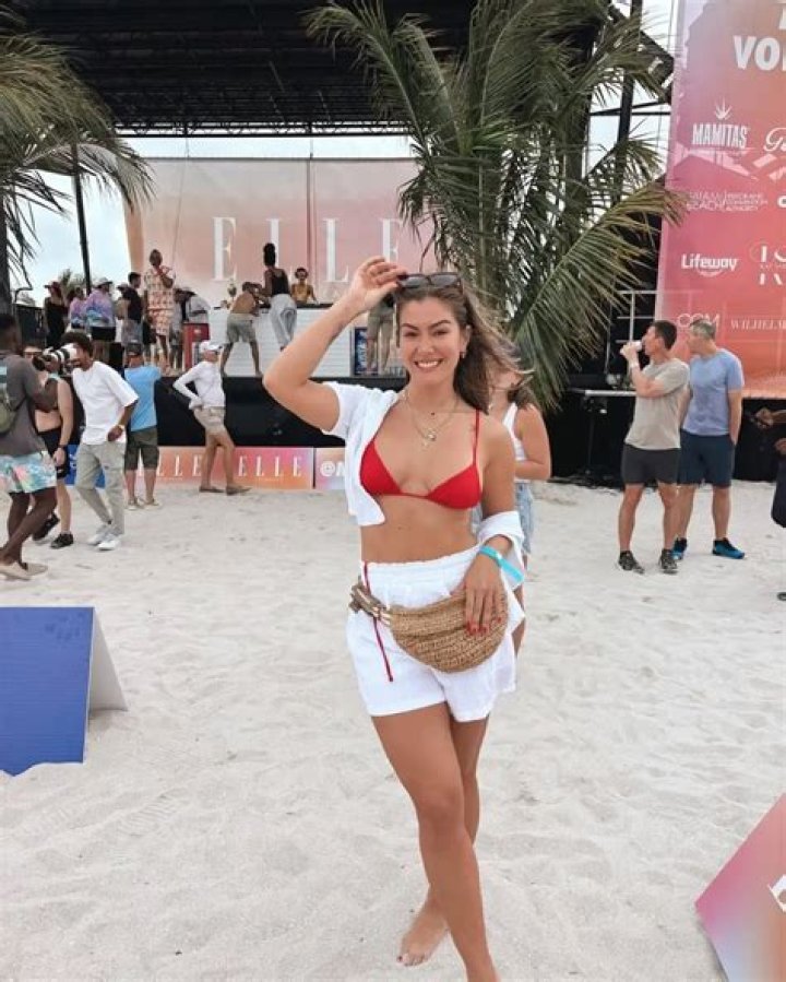 Tori Deal - Age, Family, Bio |