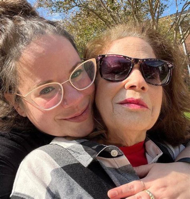 Uncover The Age And Life Of Babs Thore: An Inspiring Journey