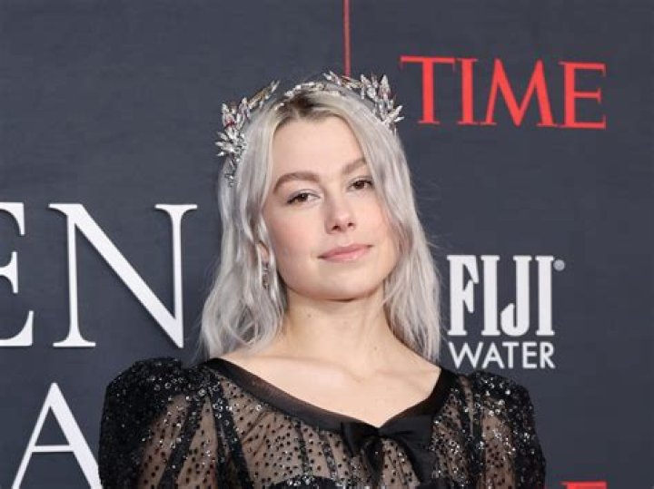 Unveiling Phoebe Bridgers' Sexuality: Insights And Discoveries